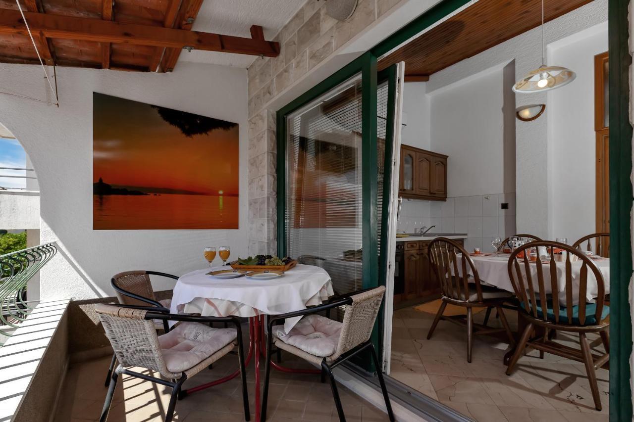 Apartments Carmen Makarska Luaran gambar
